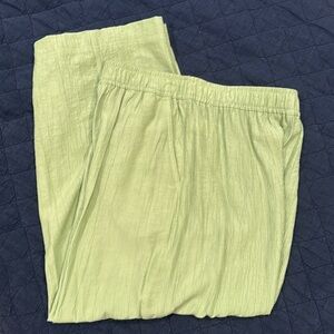 Madewell full legged crinkle pant! Like new size Medium